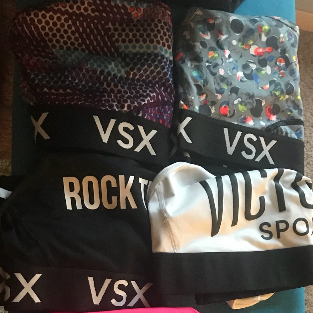 Victoria secret sports bra lottt